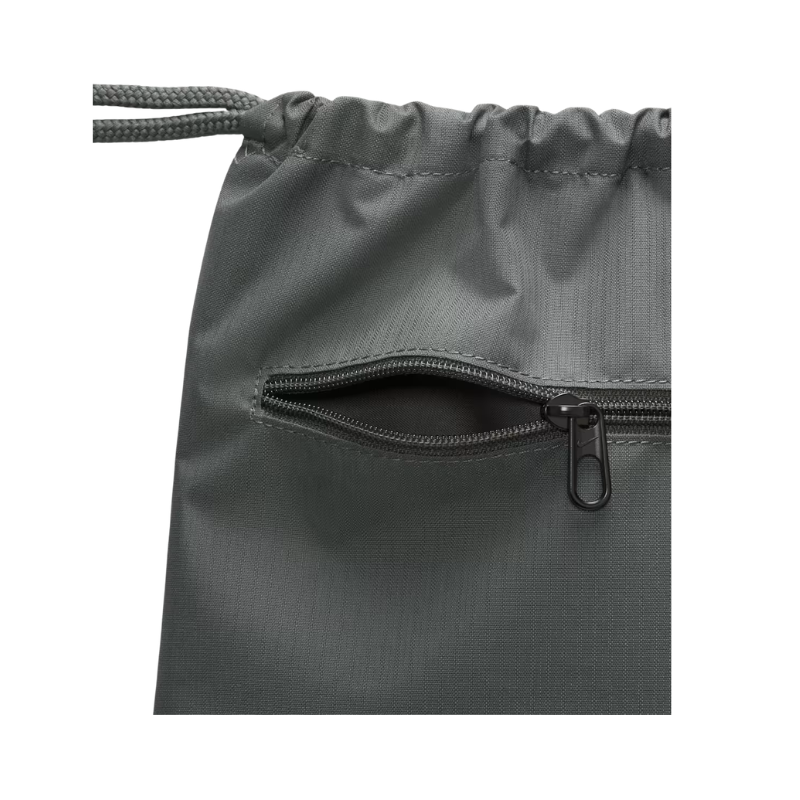 Bolso de gimnasio para entrenar (18L) Nike Brasilia 9.5